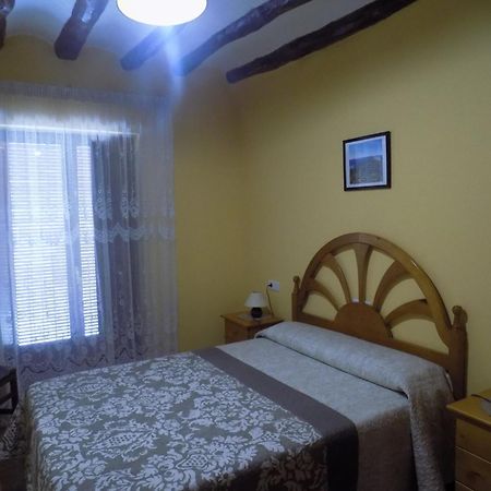 Apartamentos Casa Ferras Valderrobres Buitenkant foto